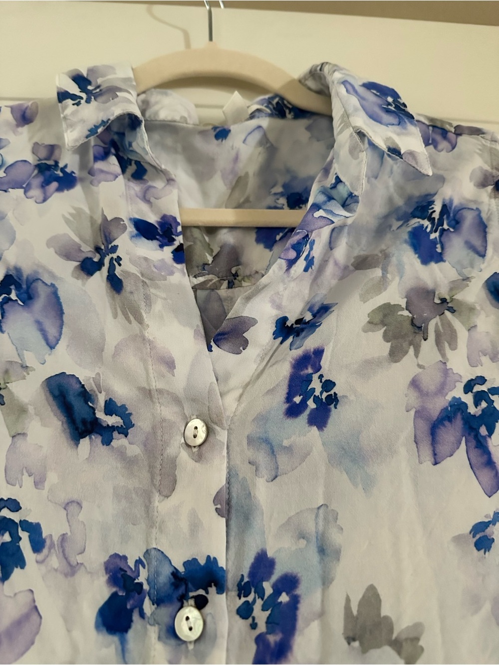 cloth & stone White Blouse with Blue and Gray Floral Watercolor Print